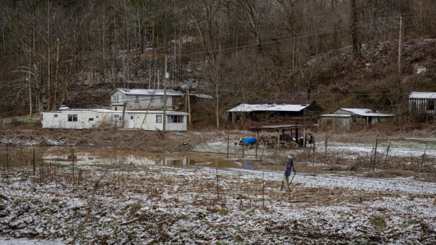 ارتفاع حصيلة العواصف العاتية في الولايات المتحدة إلى 14 قتيلا