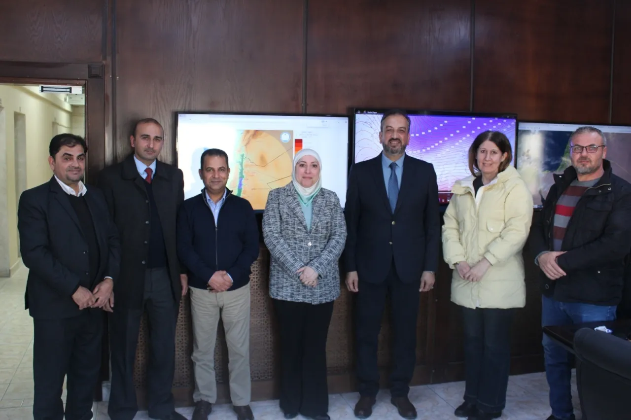 وزيرة النقل تبحث تحديات الأرصاد وتطلع على مستجدات الحالة الجوية