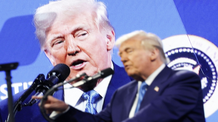 ترامب: كان بمقدور زيلينسكي أن يحضر المحادثات مع روسيا في السعودية لو أراد