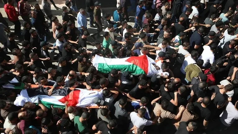 الاحتلال يحتجز جثامين شهداء منذ ستينيات القرن الماضي