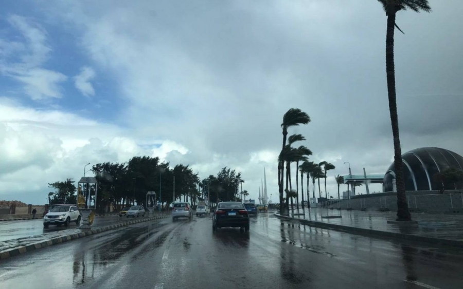 الأرصاد تدعو لتوخي الحذر ومتابعة التحديثات الجوية