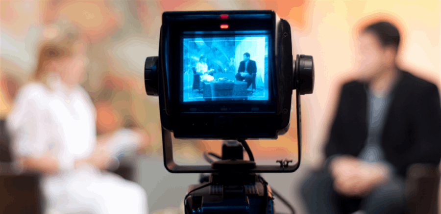 اتّهمت العاملة المنزليّة... إعلاميّة تتعرّض للسرقة داخل منزلها