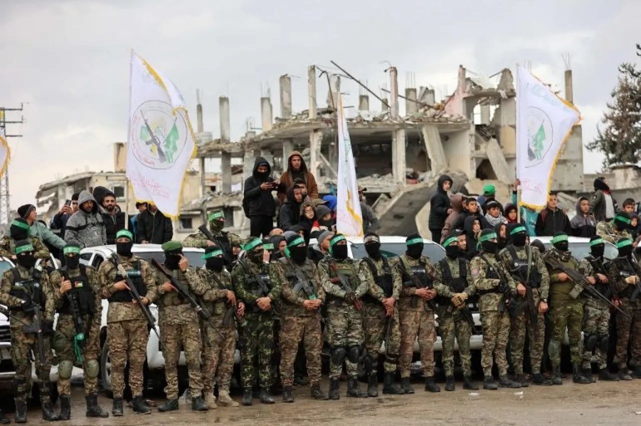 صحيفة إسرائيلية: حماس أعادت تنظيم صفوفها ولم تستخدم كل قواتها