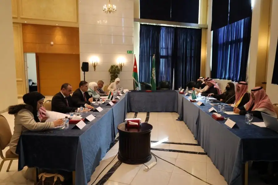 وزيرة النقل تلتقي وكيل الهيئة العامة للنقل البري السعودي