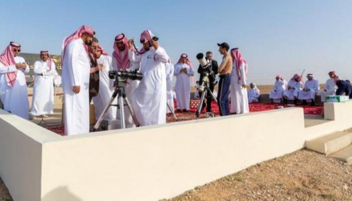 السعودية: ثبوت رؤية هلال شهر رمضان في مرصدي “تمير” و”حوطة سدير”.