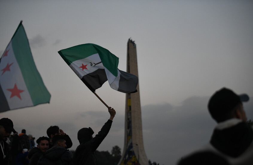 سوريا.. توقيف 6 أساتذة في كلية طب الأسنان بدمشق