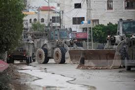 الاحتلال يواصل عدوانه على طولكرم وجنين ومخيماتهم مخلفا الشهداء والدمار