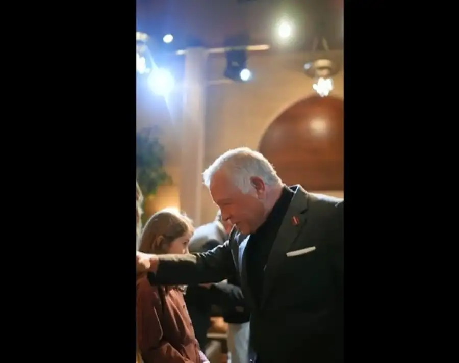 الملكة: من أجمل النعم لمة العائلة على الحب والألفة.. رمضان كريم عليكم وعلى أحبابكم (فيديو)