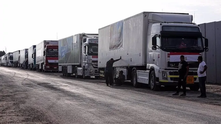 لليوم السادس.. الاحتلال يواصل إغلاق كرم أبو سالم ومنع دخول المساعدات إلى غزة