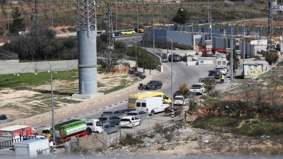 الاحتلال الإسرائيلي يعتقل 7 فلسطينيين في الخليل