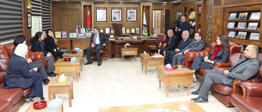 البلقاء التطبيقية تبحث وكويكا تطوير برامج الدرجة الجامعية المتوسطة في كليتي اربد والكرك