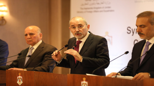 الصفدي: اجتماع دول جوار سوريا بحث أمنها ومحاربة داعش وإعادة البناء