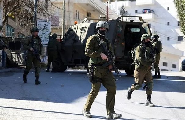 الاحتلال يشن حملة اعتقالات واسعة في الضفة الغربية