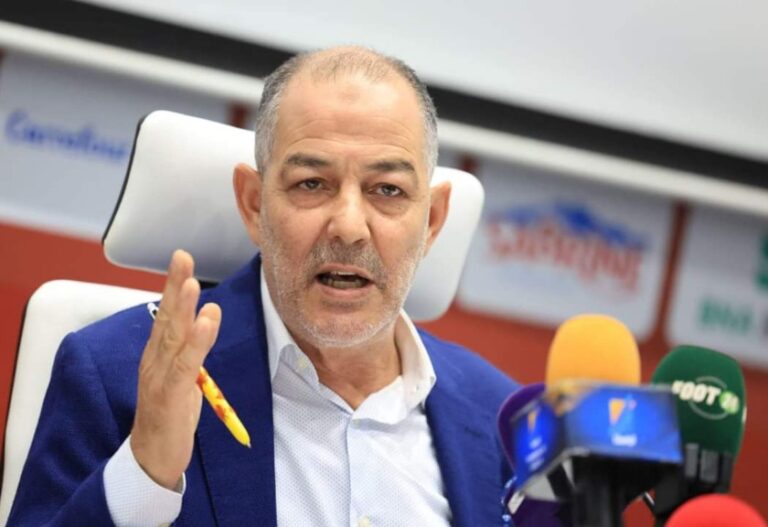 الصين تطلق بنجاح 18 قمرا صناعيا إلى الفضاء