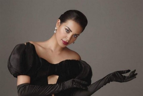 دومينيك حوراني تكشف عن اعتناقها الإسلام منذ 20 عامًا