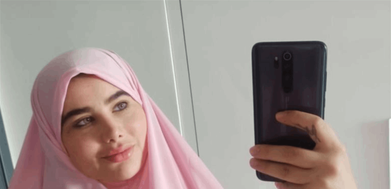 ​بدت منفعلة... أنجي خوري تكشف لأوّل مرّة عن سبب خلعها الحجاب