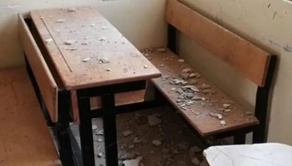 إصابة ثلاثة طلاب بانهيار جزء من سقف مدرسة في لواء عين الباشا