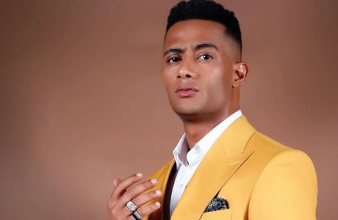 محمد رمضان يثير الجدل بإطلالة جديدة