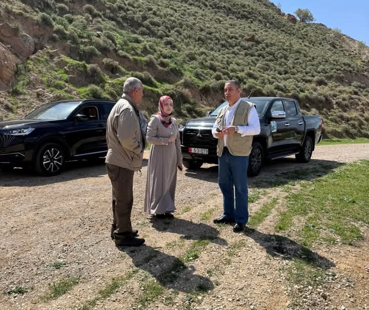 رئيس مجلس محافظة البلقاء يتفقد الطرق الحيوية