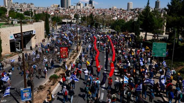 مستوطنون يحتجون على استئناف حرب غزة