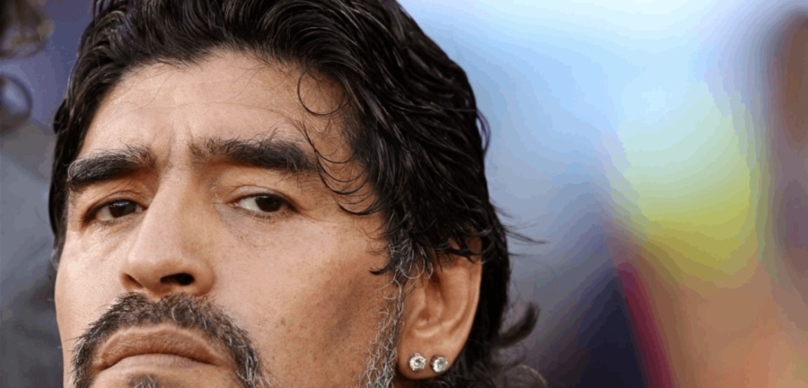 كُشف سبب وفاته .. هذه نتائج تشريح جثة مارادونا