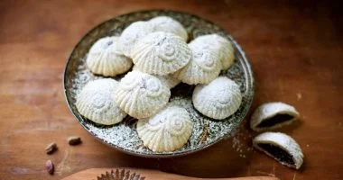 العيد فرحة.. طريقة عمل المعمول بالعجوة في المنزل