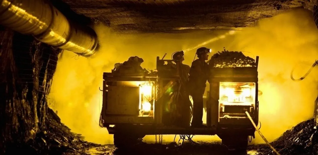 مصرع 5 أشخاص وإصابة 4 بجروح في انفجار منجم فحم بإسبانيا