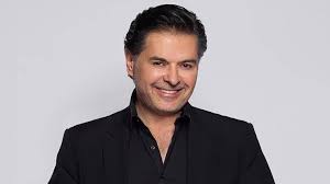 حقيقة ترحيل راغب علامة من الإمارات بعد خلاف مع شخصية بارزة