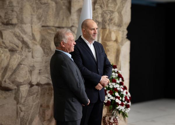 الرئيس البلغاري: الأمن أصبح اليوم تحدياً يوميًا