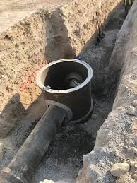 ربط خطوط الصرف الصحي القديمة بالجديدة في المفرق