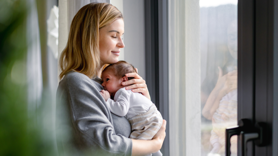 عندما تصبح الأمومة رحلة شفاء