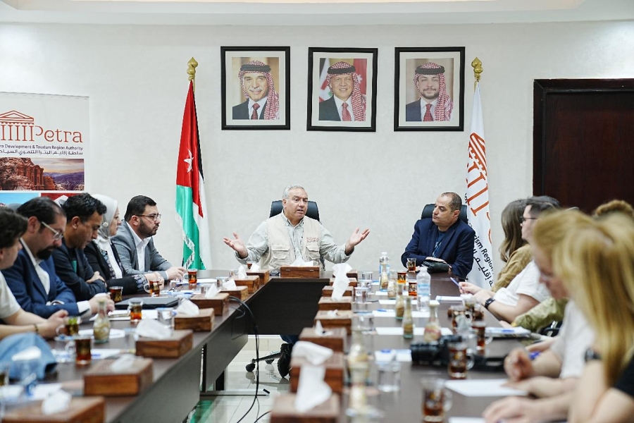 وفد إعلامي بولندي يزور سلطة إقليم البترا