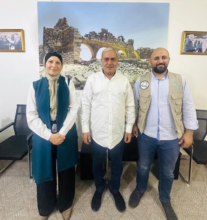 بلدية أم الجمال و العمل الدولية تبحثان التعاون