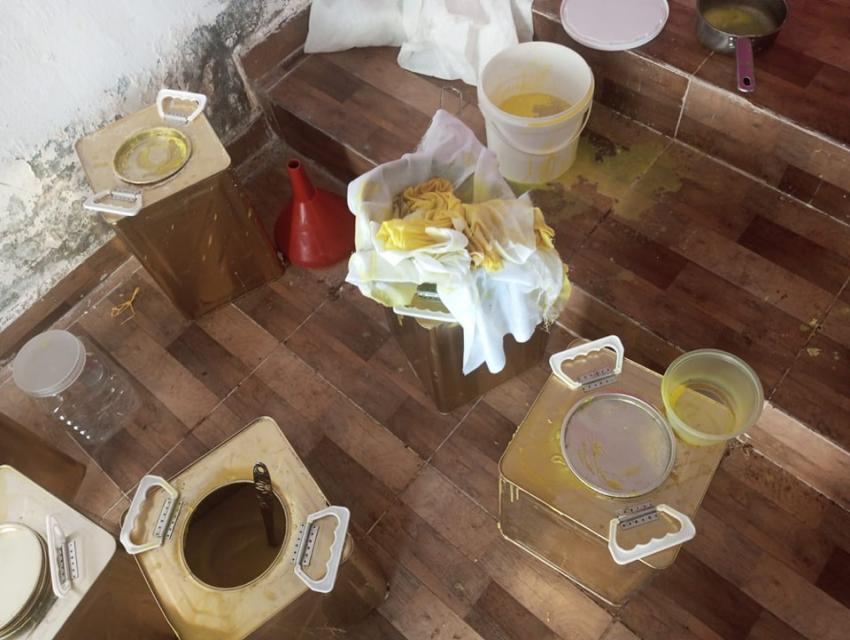 بالصور.... ضبط معمل للسمن البلدي مخالف للاشتراطات الصحية في الكرك