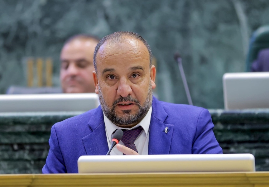 الحميدي محتجا على التصويت : الصفدي أسرع من الذكاء الاصطناعي الصيني