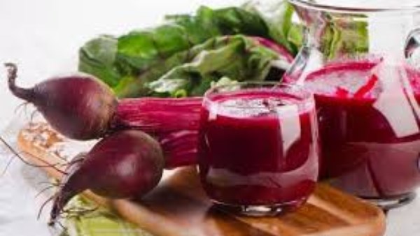 نضارة وخدود موردة .. فوائد يمنحها عصير البنجر للبشرة