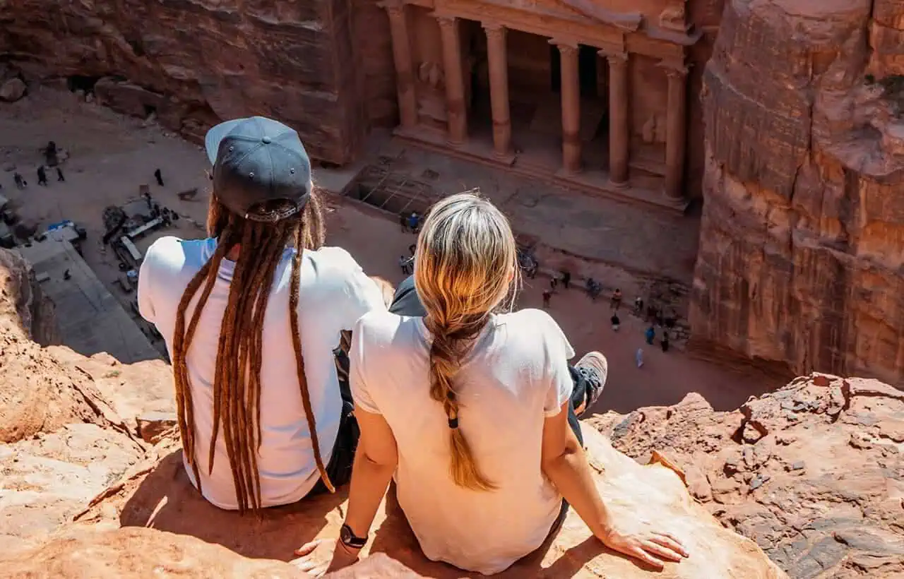 الأردن يحقق دخلًا سياحيًا يتجاوز 1.7 مليار دولار خلال الربع الأول