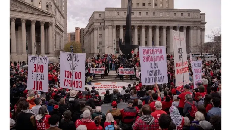 يهود بريطانيون يدينون حرب غزة ومنظمة أميركية تطالب بوقف تسليح إسرائيل