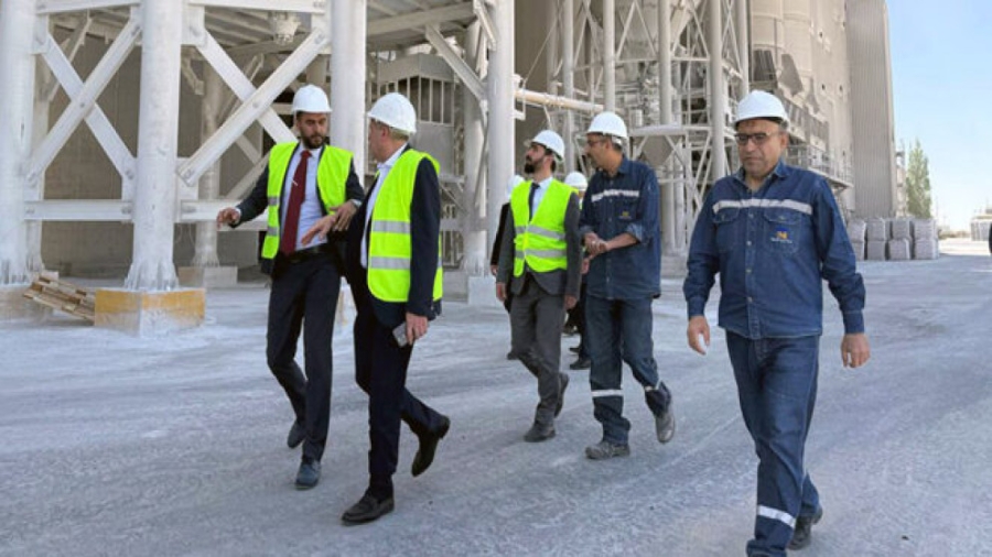 الأردن وسوريا يبحثان تطوير صناعة الإسمنت لتلبية متطلبات الإعمار