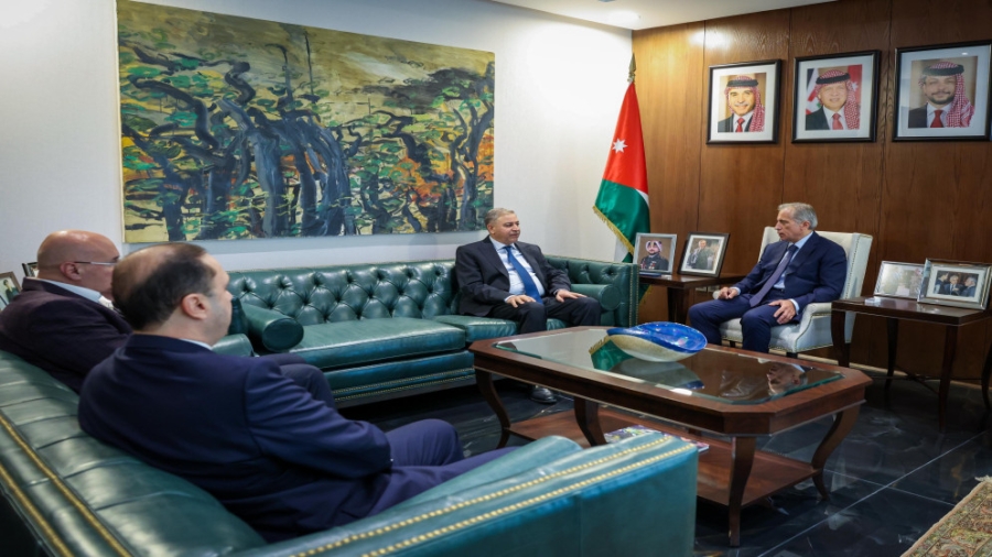 رئيس الوزراء: شركة البوتاس خصصت 170 مليون دينارا لقطاعي الصحة والتعليم