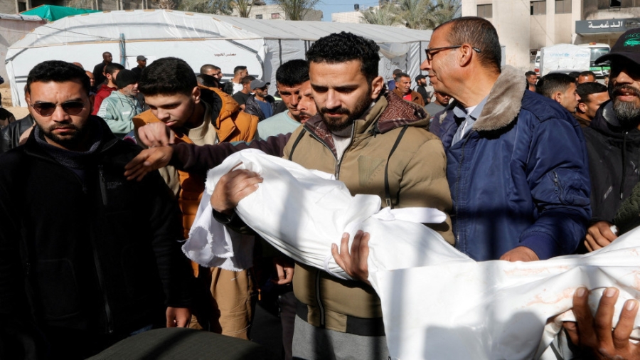 8 شهداء وإصابات إثر قصف الاحتلال مناطق في قطاع غزة