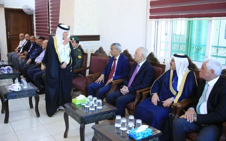 بالصور ... الديوان الملكي يعزي عشيرتي الخرابشة والفاعوري