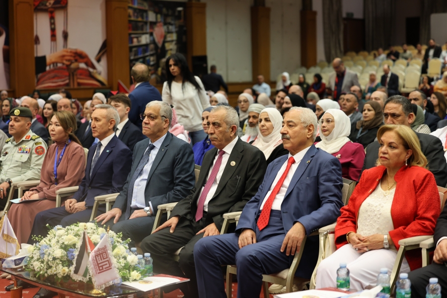 وزير الثقافة يفتتح المؤتمر الدولي الأول لدائرة المكتبة الوطنية بمشاركة 18 دولة