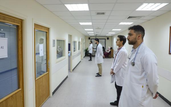 الجامعة الهاشمية تعقد الامتحانات العملية لطلبة الطب البشري OSCE