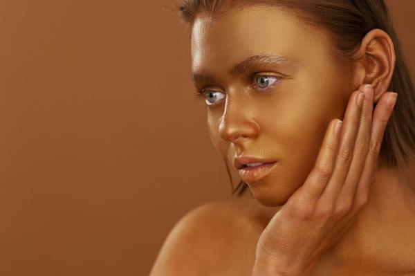 دليلك لطرق التسمير في الصيف .. من السولاريوم إلى مستحضرات البرونزاج