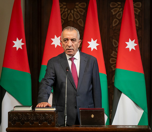 وزير الثقافة يزور الفنان يوسف الجمل ويطمئن على صحته