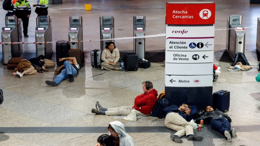 عودة الكهرباء بنسبة تزيد عن 99  في إسبانيا القارية