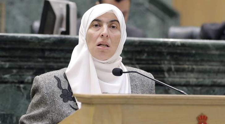 النائبة ديمه طهبوب توضح :منشور مبتذل لا يمت لي بصلة