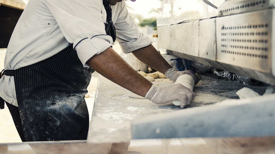 بيت العمال: الفجوة في الأجور بين الذكور والإناث تصل إلى 18