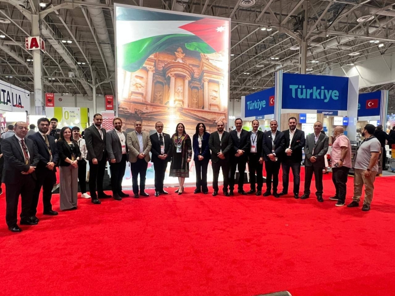 السفيرة الرافعي تفتتح الجناح الأردني المشارك بمعرض سيال كندا الغذائي